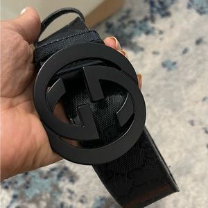 GG Imprime Interlocking G Black Buckle  - Gucci